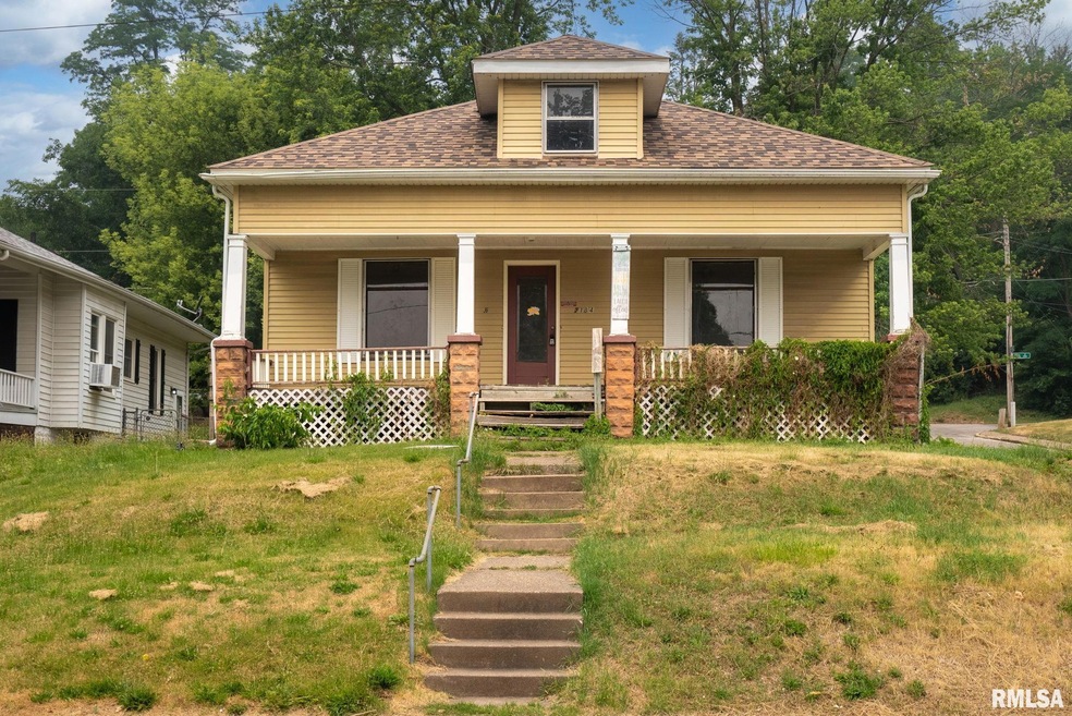 2104 Telegraph Rd, Davenport, IA 52804 - photo 1