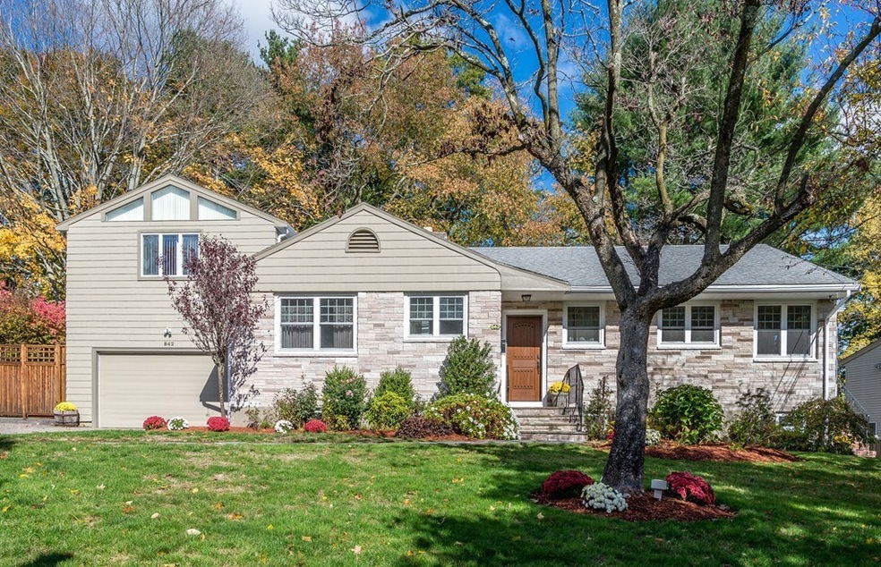 842 Dedham St, Newton Center, MA 02459 - photo 1