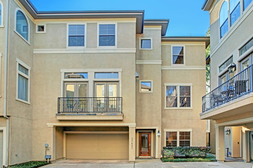 1742 Michigan St unit E, Houston, TX 77006 - photo 1