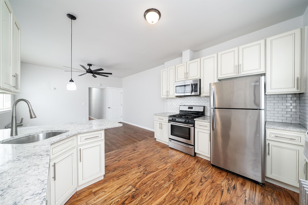 164 Orient St unit 1, Bayonne, NJ 07002 - photo 1