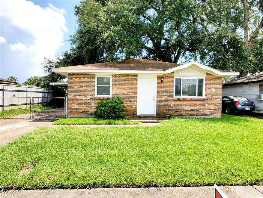 2765 Erin Dr, Marrero, LA 70072 - photo 1