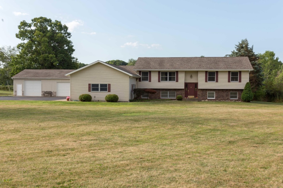 015-3918 Snow Rd Bridgman MI