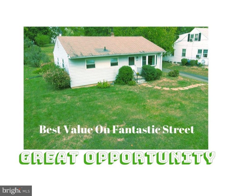 231 W K St, Purcellville, VA 20132 - photo 1