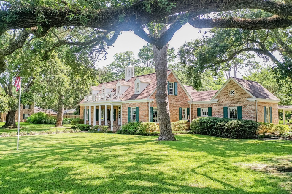 3225 Avenue K, Bay City, TX 77414 - photo 1