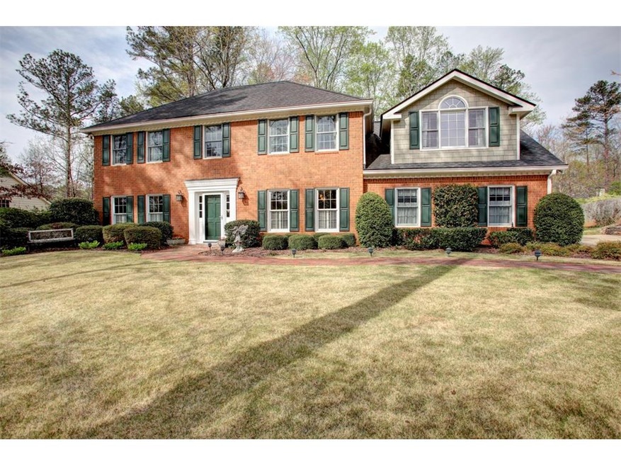WELCOME HOME TO 2078 Wyeth Walk! This home is loca