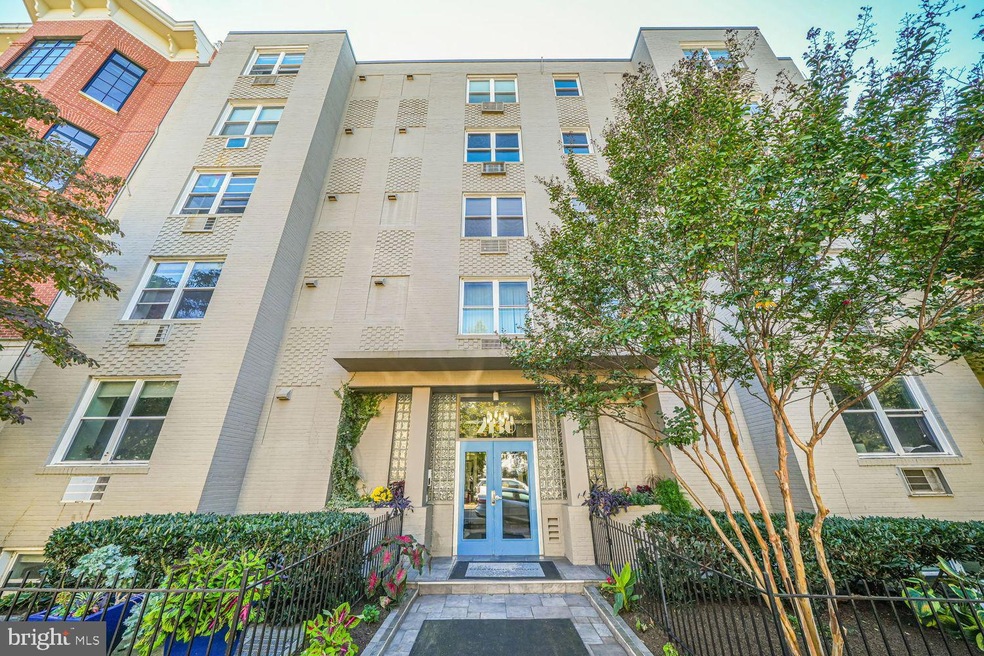 2130 N St NW unit 203, Washington, DC 20037 - photo 1