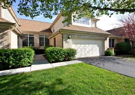 4402 Hammersmith Ln unit 4402, Glenview, IL 60026 - photo 1