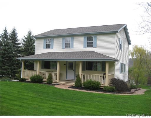 5 Countryman Ln, Wallkill, NY 12589 - photo 1