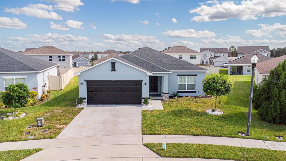 596 Meadow Bend Dr, Davenport, FL 33837 - photo 1