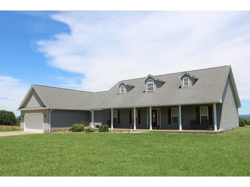 406 Anderson Loop