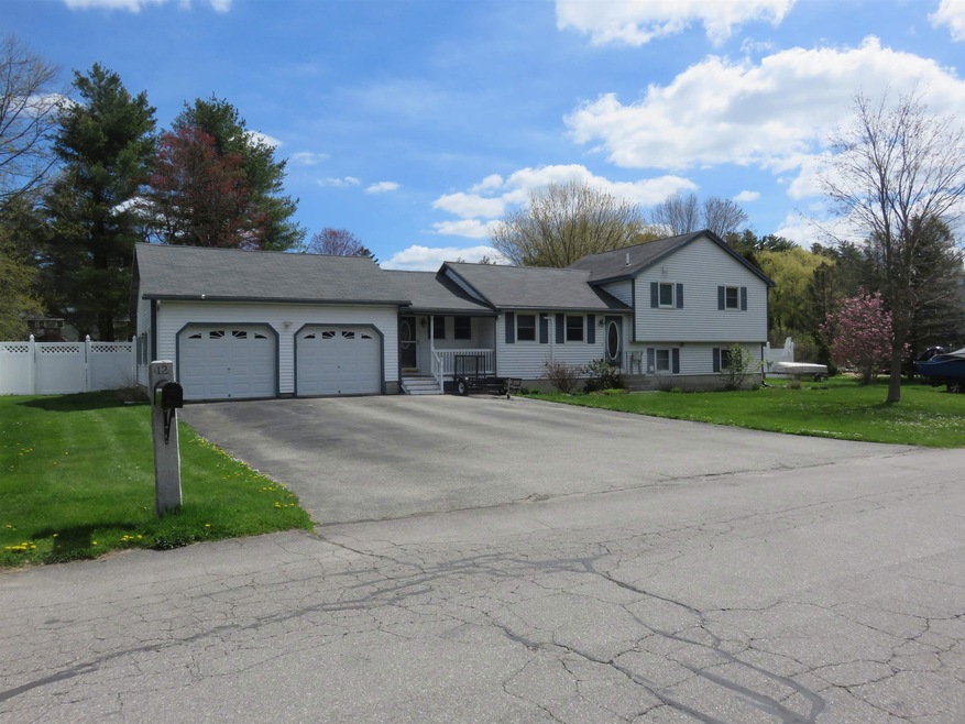 12 Clay St, MerriMacK, NH 03054 - photo 1