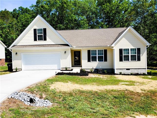 1724 Riverstone Dr, Lincolnton, NC 28092 - photo 1