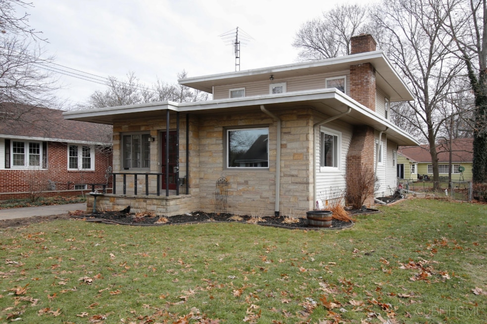 819 east st-101