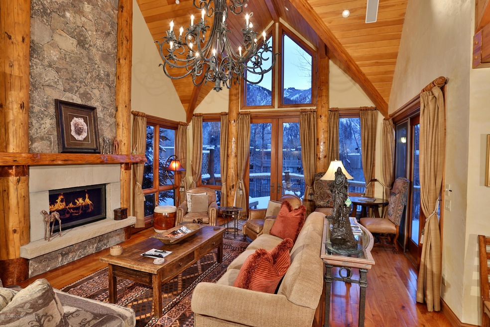 Living room - day (2)