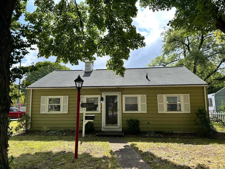 442 S Hampton Rd, Columbus, OH 43213 - photo 1