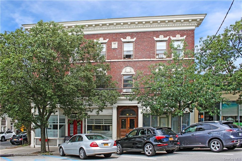 49 Main St unit 3, Irvington, NY 10533 - photo 1