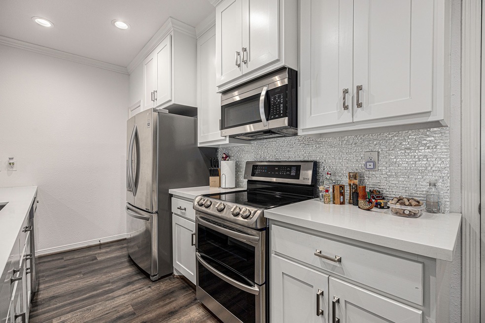 Beautifully updated kitchen