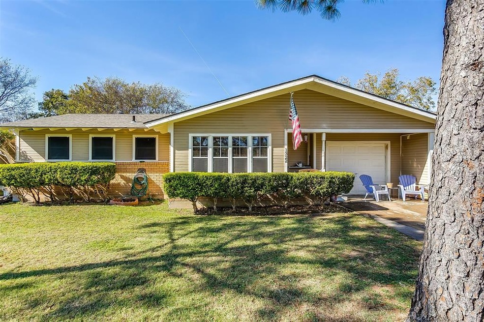 1322 Southern Blvd, Cleburne, TX 76033 - photo 1