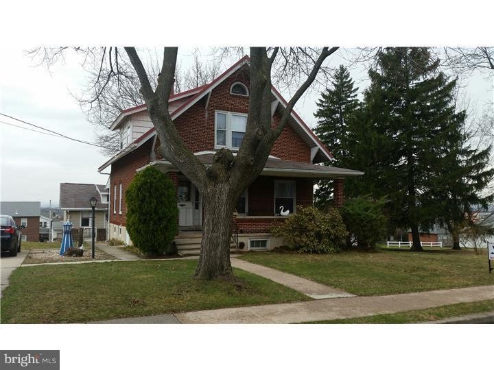 3310 Fairfield St, Reading, PA 19605 - photo 1