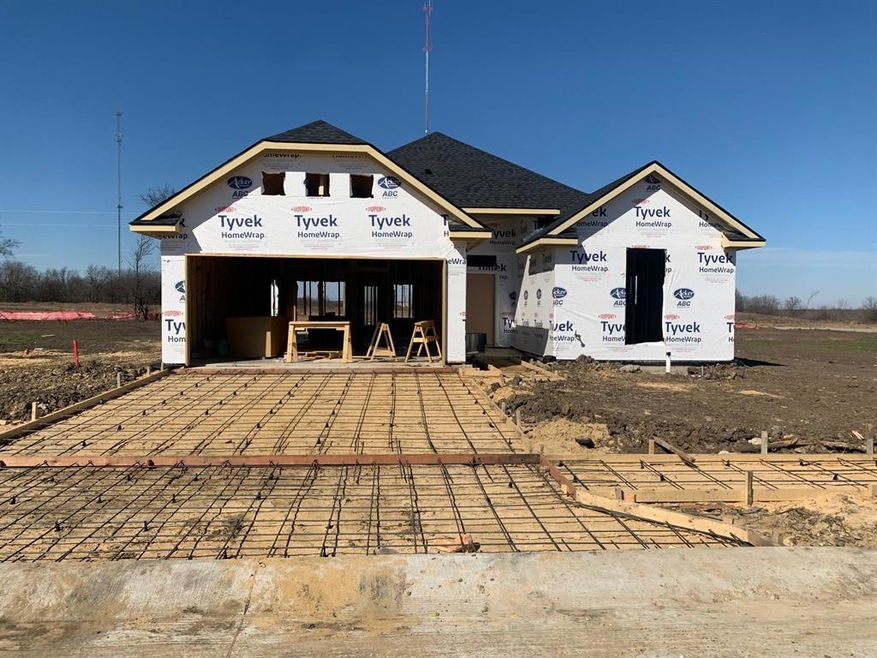 102 Randal Row, Corsicana, TX 75110 - photo 1