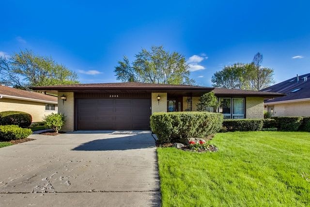 3305 Central Rd, Rolling Meadows, IL 60008 - photo 1