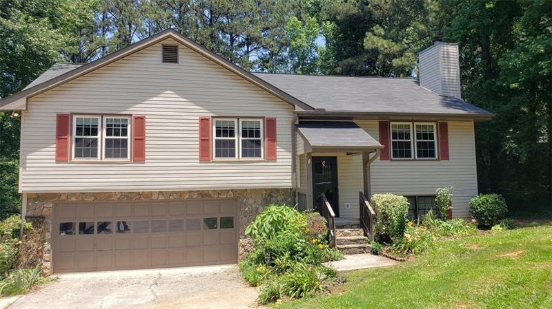 402 Derbyshire Ct SE, Conyers, GA 30094 - photo 1