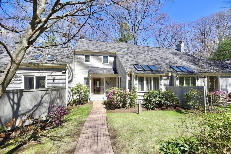 72 Birchwood Ln unit 72, Lincoln, MA 01773 - photo 1