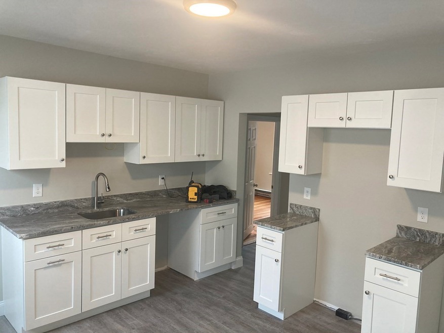 31 Snowling Rd unit 1, Uxbridge, MA 01569 - photo 1