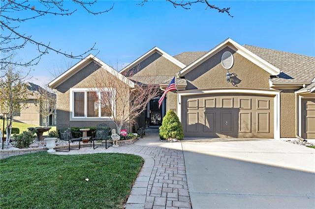 19714 W 100th St, Lenexa, KS 66220 - photo 1