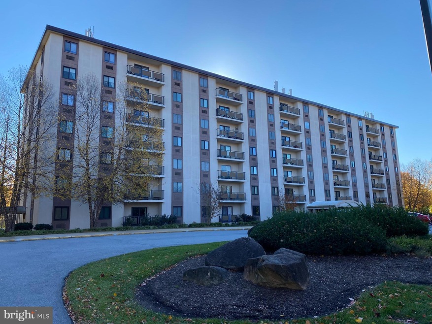 27702 Valley Run Dr unit 702, Wilmington, DE 19810 - photo 1