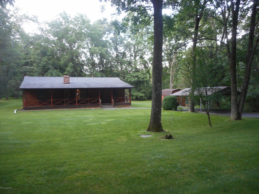 225 Howell Ln, Stroudsburg, PA 18360 - photo 1