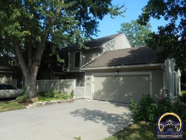 41 SW Pepper Tree Ln, Topeka, KS 66611 - photo 1