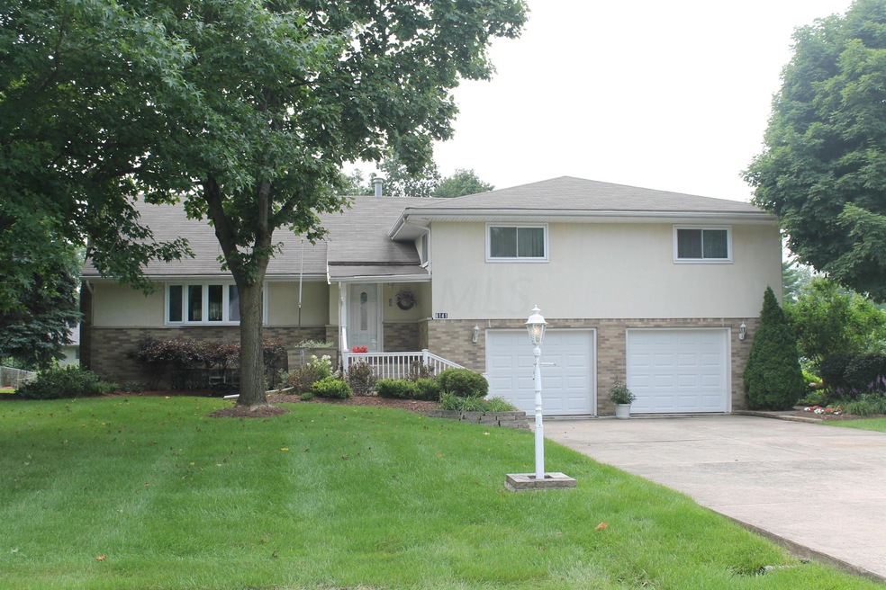 6141 Cherry Hill Dr, Columbus, OH 43213 - photo 1