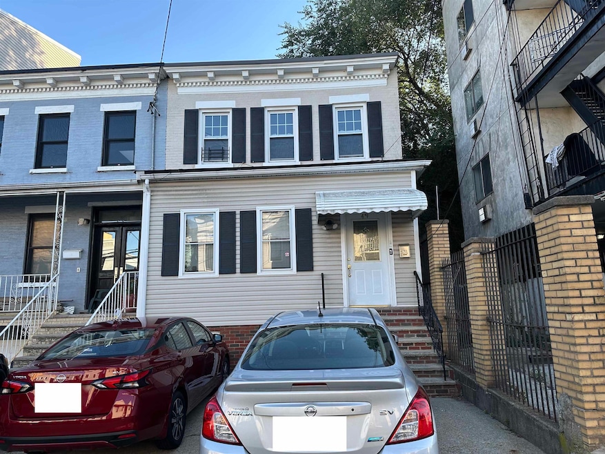 For Rent $1,650/month