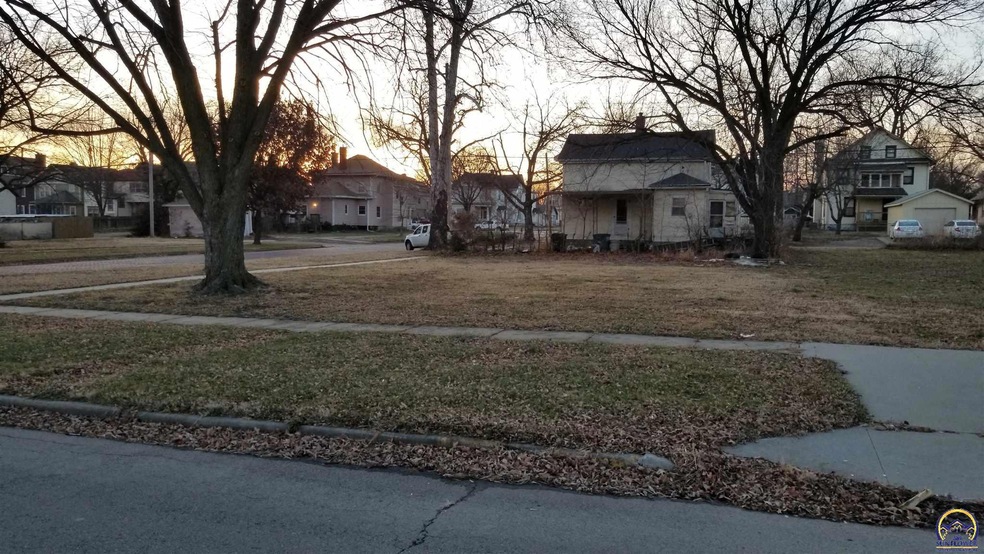 701 Congress St, Emporia, KS 66801 - photo 1