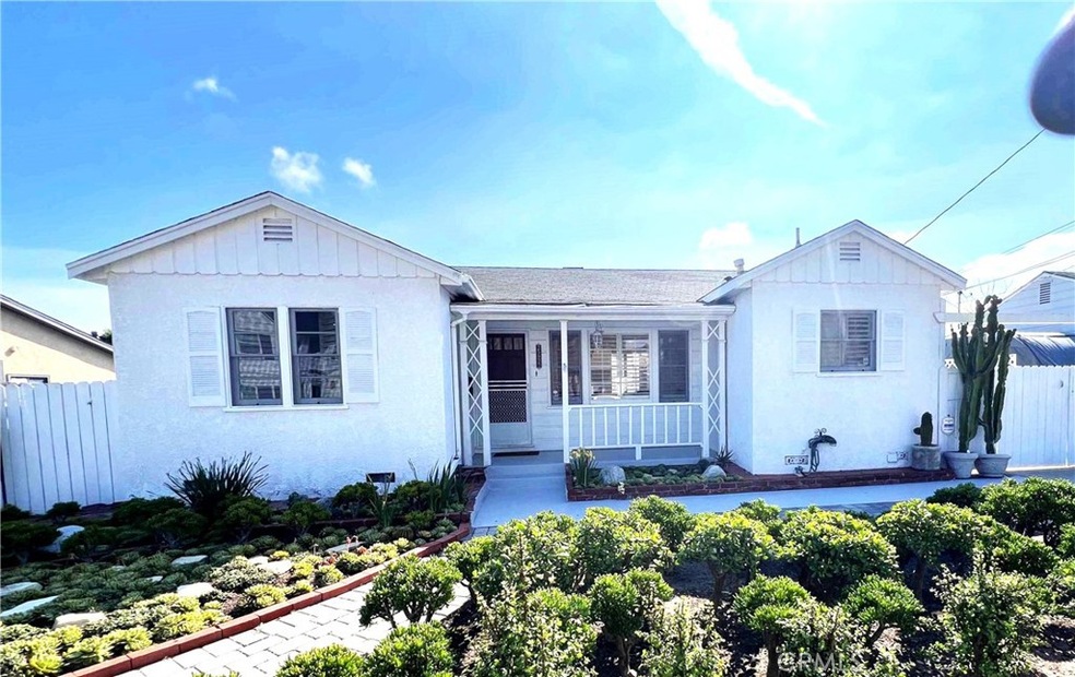 Sold $800,000 • Co-Listing Agent