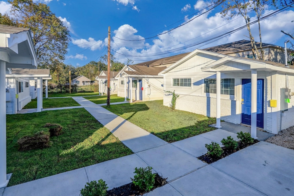 3823 Lydia St unit 4, Houston, TX 77021 - photo 1