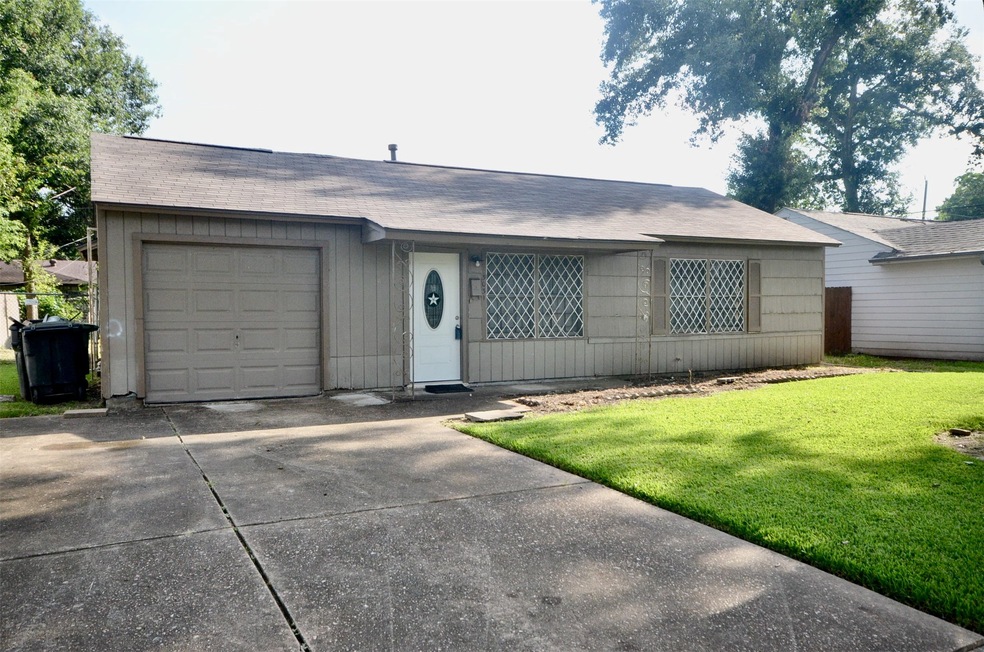 5031 Andrea St, Houston, TX 77021 - photo 1