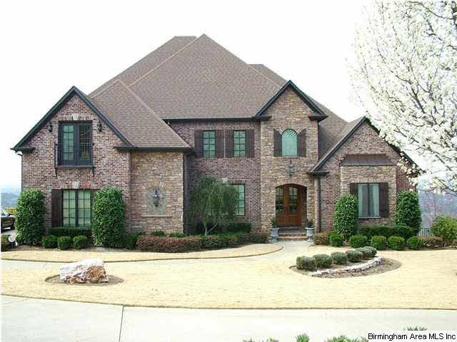 Absolutely gorgeous custom built home on beautiful
