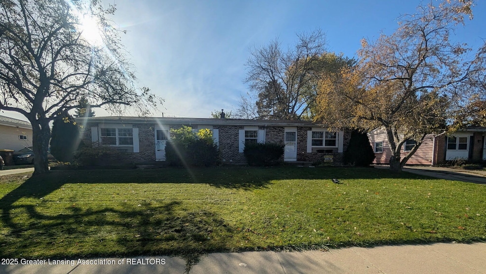 5521 W Michigan Ave, Lansing, MI 48917 - photo 1