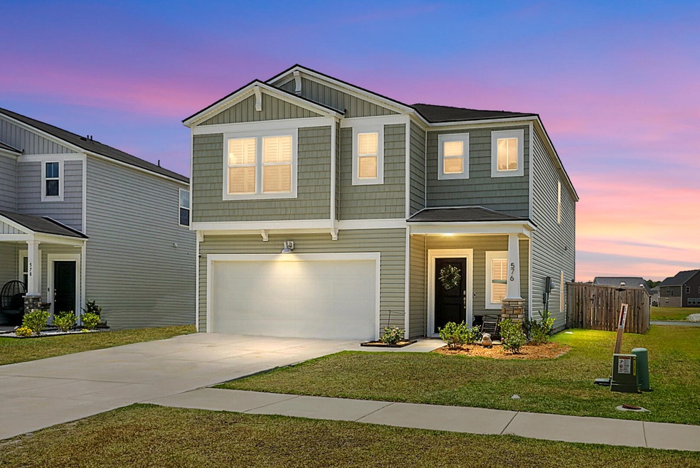 576 Spanish Wells Rd, Summerville, SC 29486 - photo 1