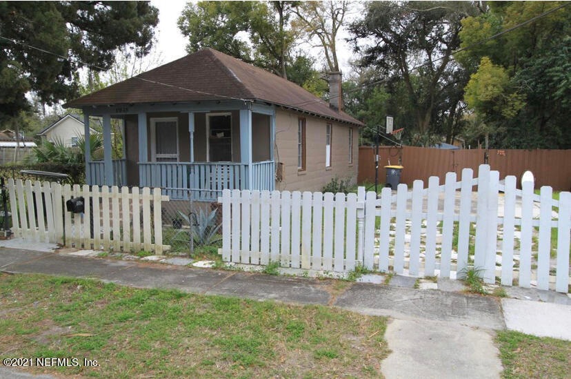 9029E78C-8A6E-4FB2-BF00-CABE49814F72