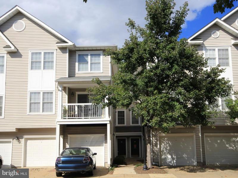 4516 Superior Square, Fairfax, VA 22033 - photo 1