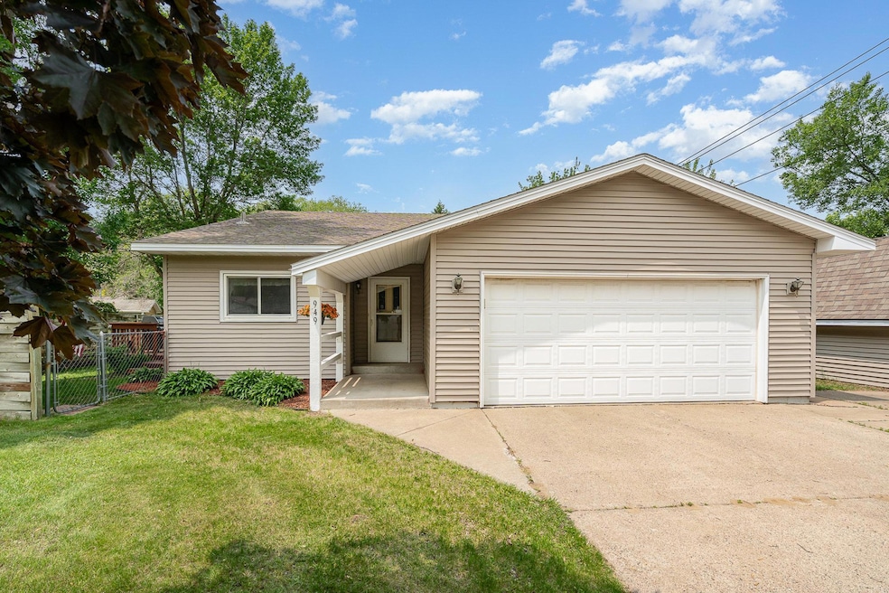 949 Xenia Ave NW, Elk River, MN 55330 - photo 1