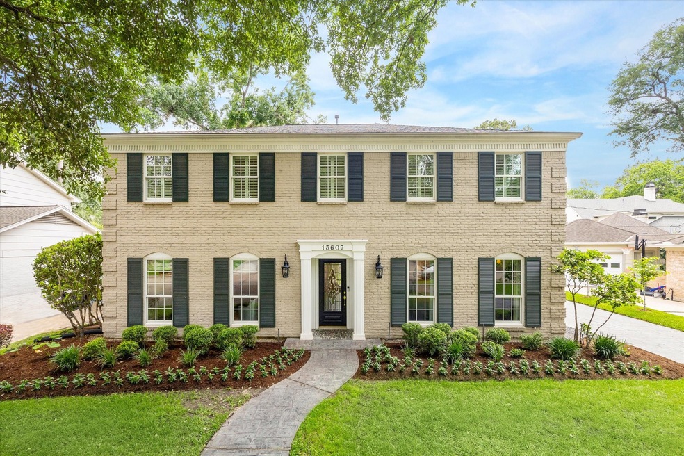 13607 Queensbury Ln, Houston, TX 77079 - photo 1