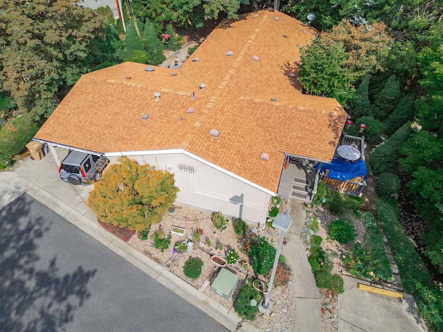 214 NW Creekside Dr, Grants Pass, OR 97526 - photo 1