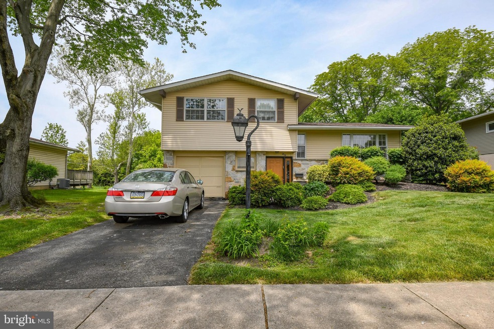 210 Kings Rd, Plymouth Meeting, PA 19462 - photo 1