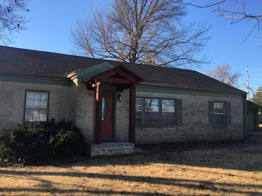 214 W State St, Nixa, MO 65714 - photo 1