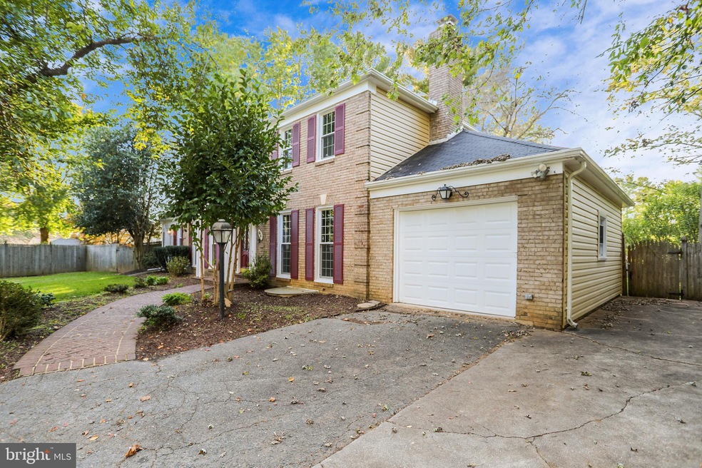 4641 Cherry Valley Dr, Rockville, MD 20853 - photo 1