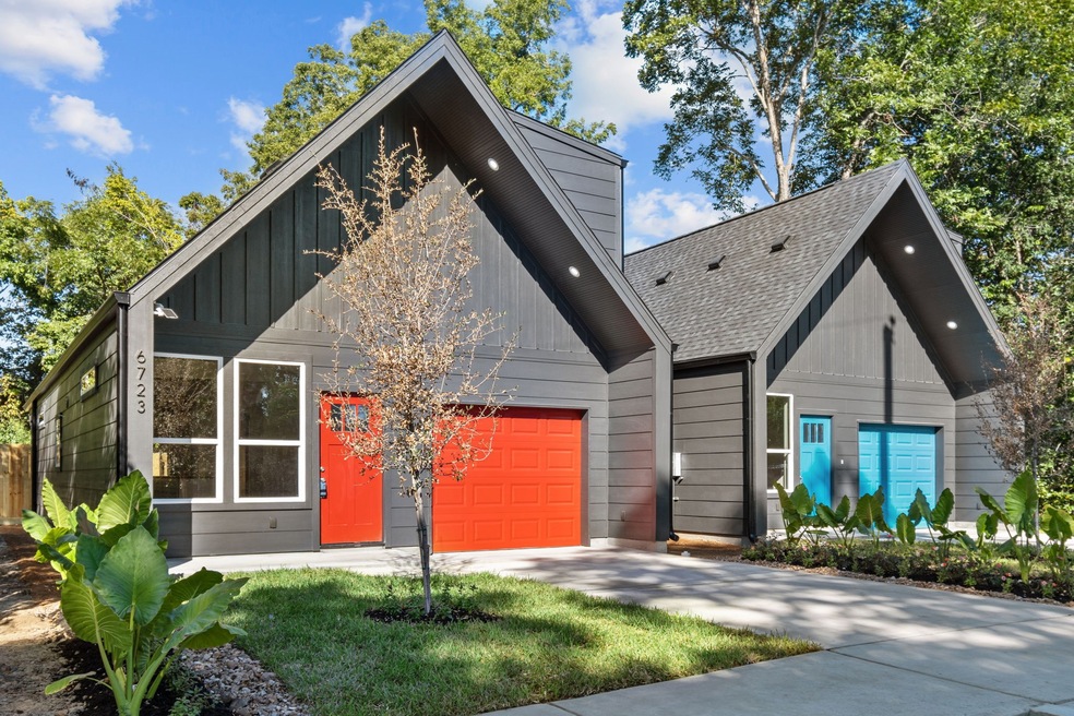 6723 Utah St, Houston, TX 77091 - photo 1